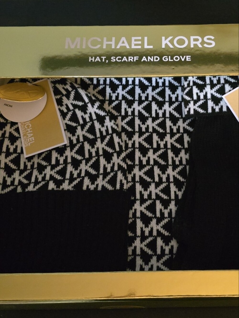New In Box Michael Kors Black & White Logo Knit Hat, Scarf & Glove Gift Set